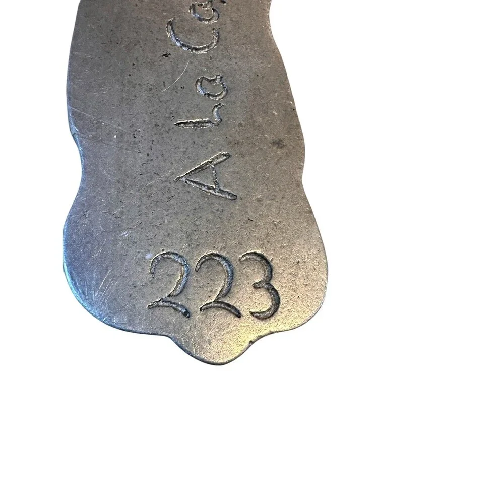 A La Carte CROSS Metal Wall Hanging  Vintage Silver Tone 223